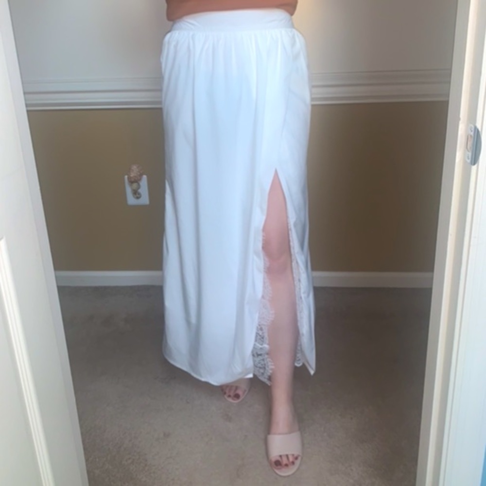 YOINS Cotton and Lace Skirt